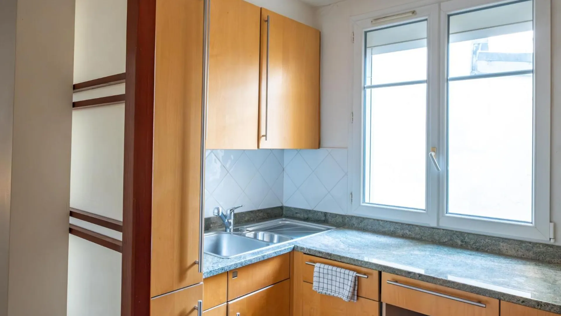 Spacious Apartment For 6 People Paris 0*,