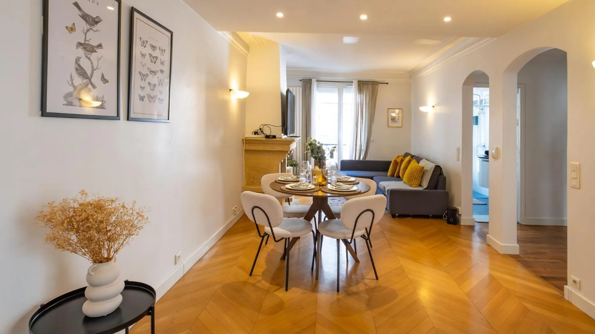 Spacious Apartment For 6 People Paris 0*,