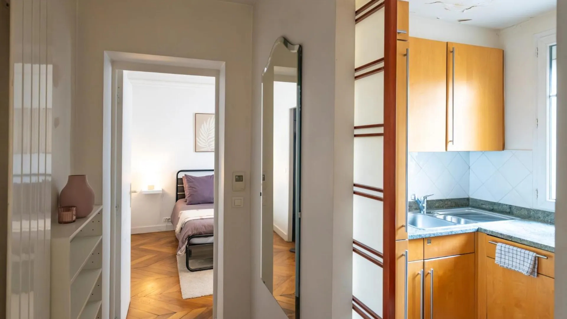Spacious Apartment For 6 People Paris Fransa